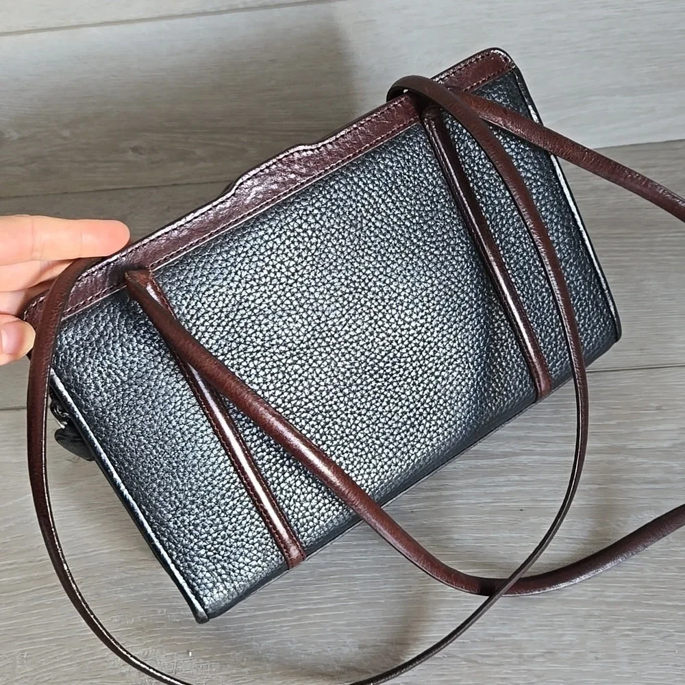 Vintag Brighton Y2K 0171142  Elegant Black& Brown Leather Bag Purse